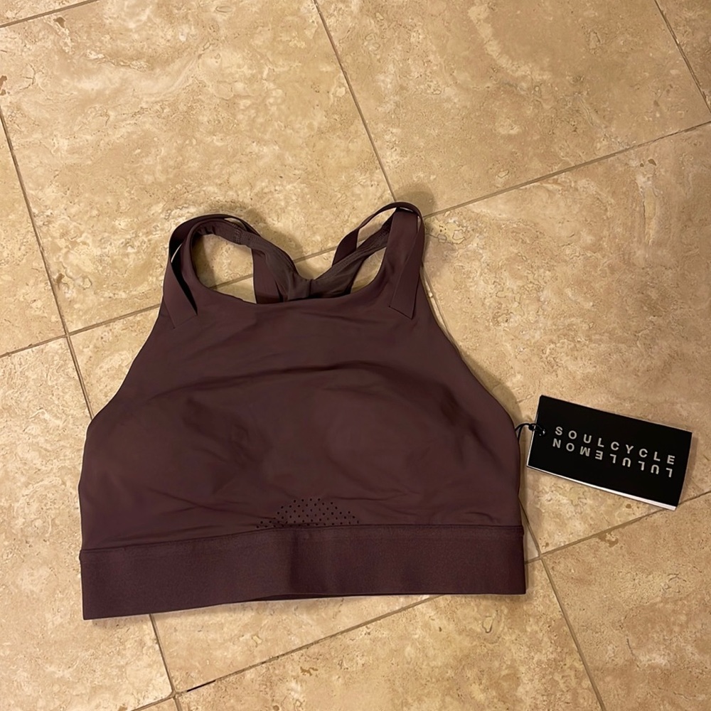 Lululemon sports bra 10